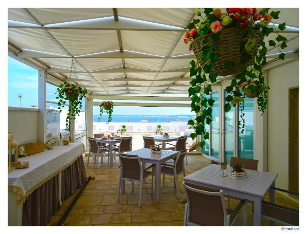 Faro Bianco Gallipoli - Suites & Apartments Eksteriør billede